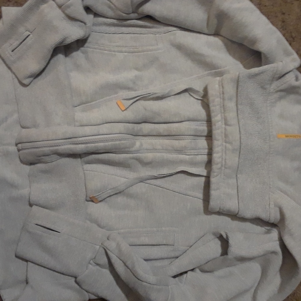 Mondetta large grey zipper sweater